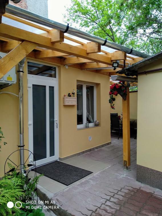 Oázis Apartman Eger Exterior foto